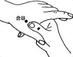 身上藏着4个抗过敏穴？鼻痒、皮肤痒，按对真有用！