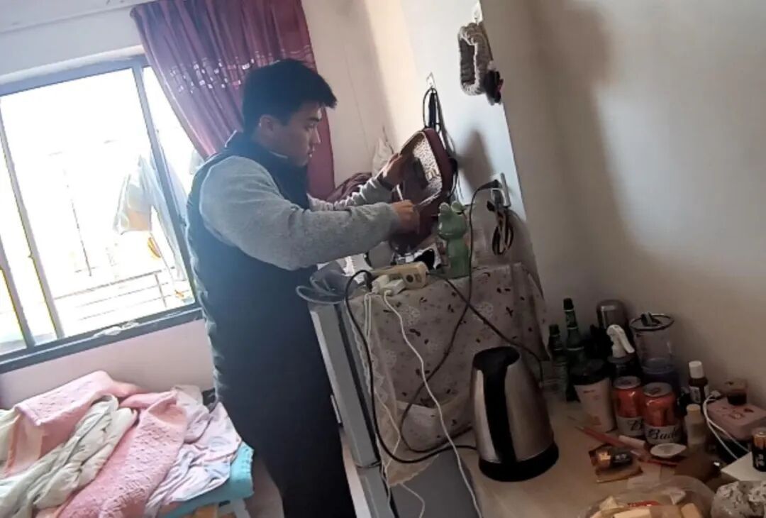 玩偶里竟藏45克黄金?“00后”新警4小时破案! 玩偶里竟藏45克黄金?“00后”新警4小时破案!