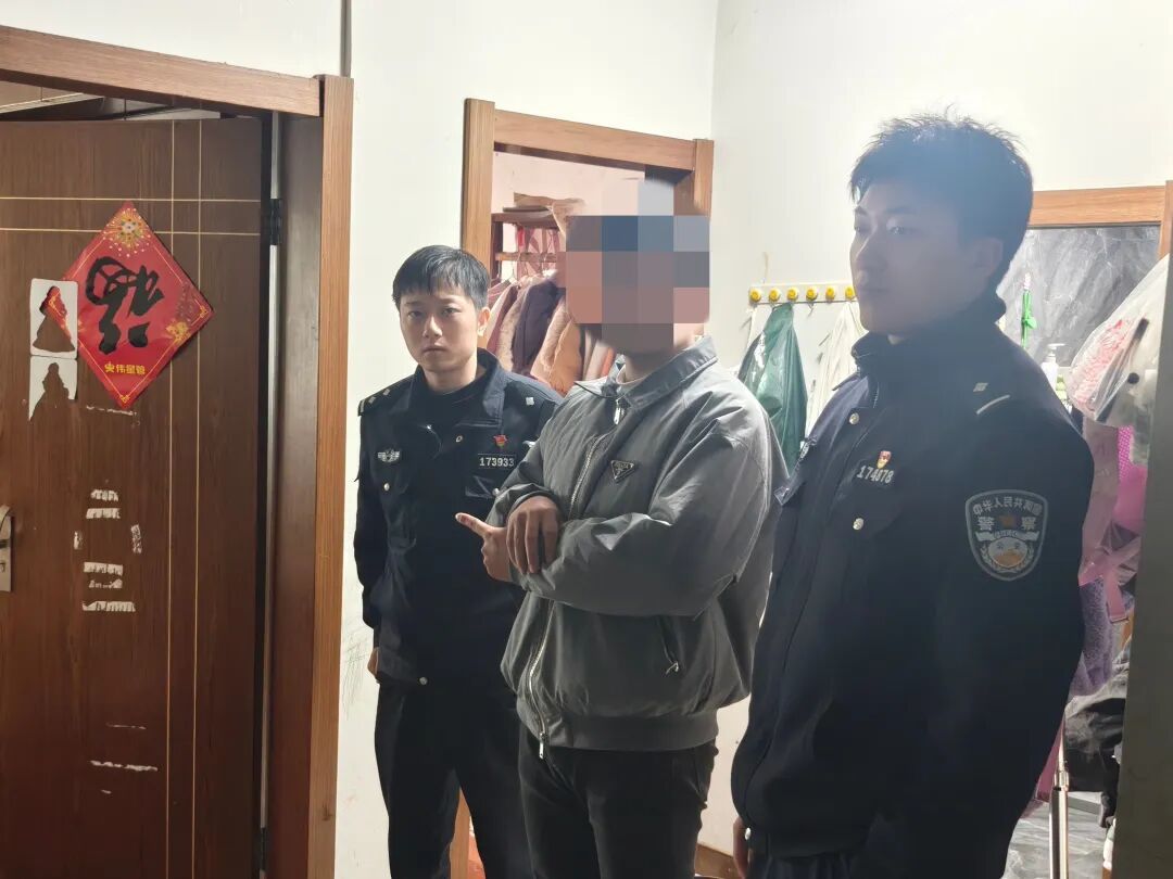 “里面有我攒了很多年的100多克黄金啊!”浙江一男子家中保险箱不翼而飞 “里面有我攒了很多年的100多克黄金啊!”浙江一男子家中保险箱不翼而飞