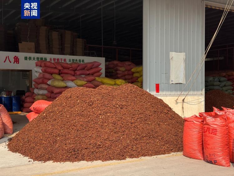 广西南宁“超硫八角”屡禁不止 “剂量红线”为何被轻易突破？