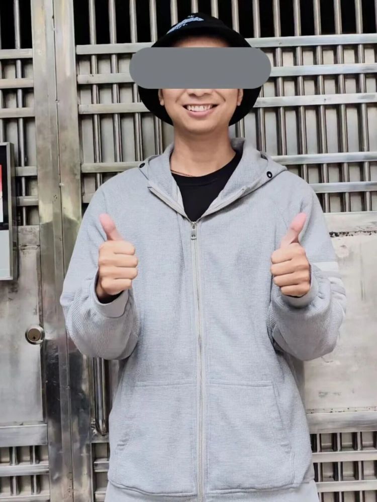 27岁小伙长脑肿瘤,开颅过程中被医生叫醒报地名、捏小黄鸭,确保手术操作范围无误 27岁小伙长脑肿瘤,开颅过程中被医生叫醒报地名、捏小黄鸭,确保手术操作范围无误