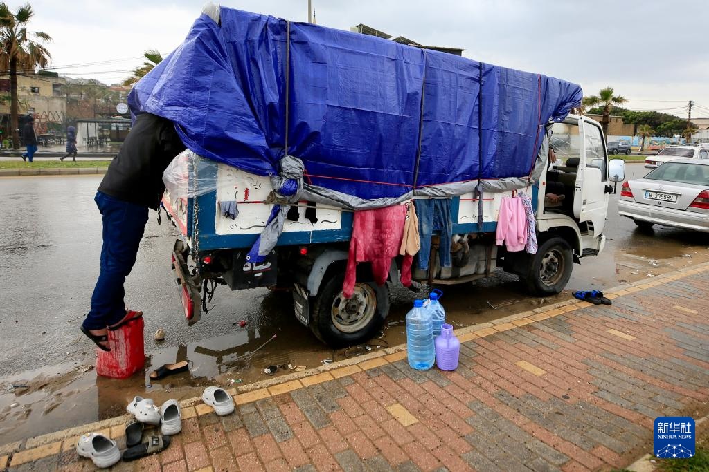 黎巴嫩南部民众流离失所 黎巴嫩南部民众流离失所