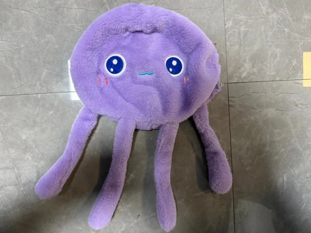 玩偶里竟藏45克黄金?“00后”新警4小时破案! 玩偶里竟藏45克黄金?“00后”新警4小时破案!