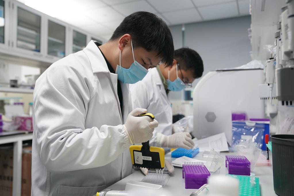 首超3万亿元!2025年医保“家底”更厚实 首超3万亿元!2025年医保“家底”更厚实