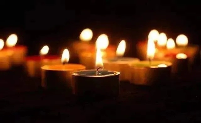 痛心!37岁民警额旺格拉抓捕嫌疑人时壮烈牺牲 痛心!37岁民警额旺格拉抓捕嫌疑人时壮烈牺牲