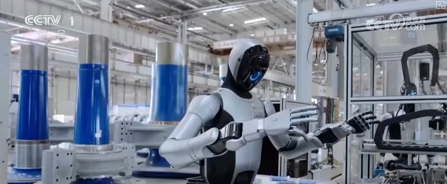 有了“保险盾”应用更安心 给智能机器人融入千行百业吃下“定心丸”