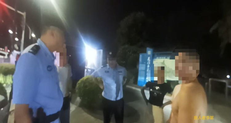 李某某在社区矫正期间舍己救人,被认定为重大立功表现,减刑三个月 李某某在社区矫正期间舍己救人,被认定为重大立功表现,减刑三个月