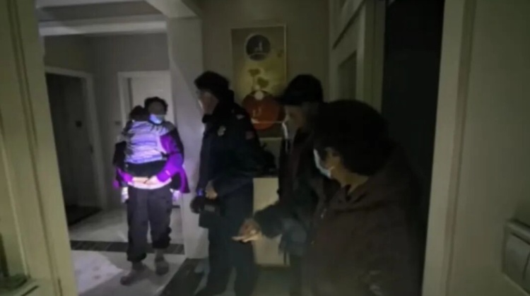 高层住宅起火，楼内50人零伤亡！只因做到关键一点