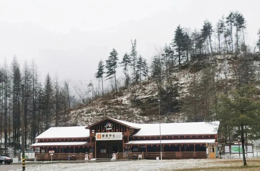 昨日下雪了!重庆今起3天开启“湿冷模式”,这些地方有阵雨→ 昨日下雪了!重庆今起3天开启“湿冷模式”,这些地方有阵雨→