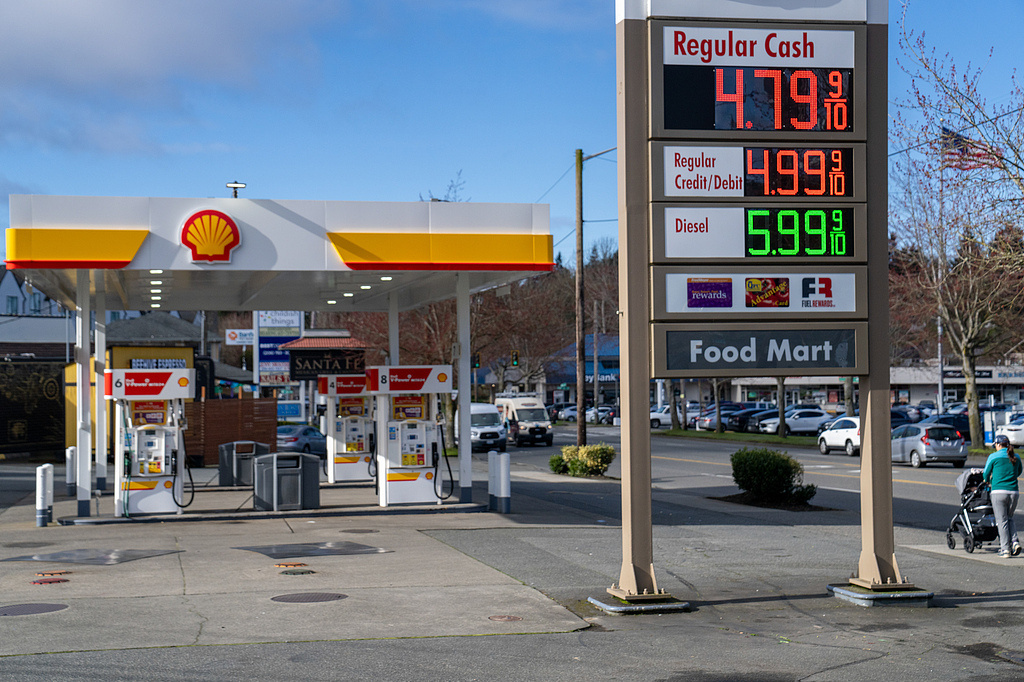 有史以来第二次 美国柴油零售价突破每加仑5美元 有史以来第二次 美国柴油零售价突破每加仑5美元