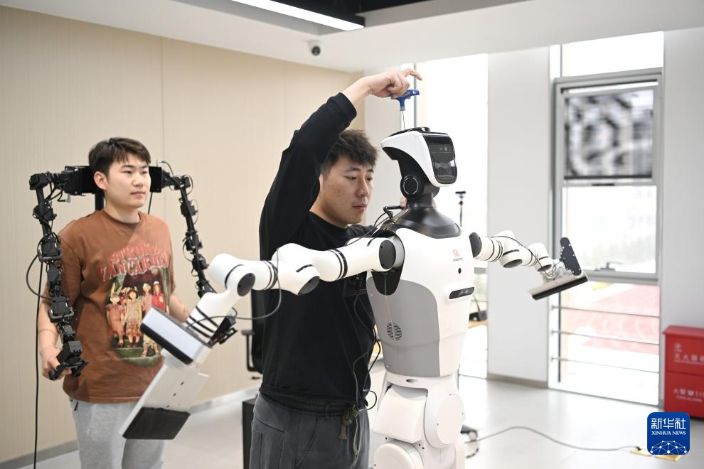 探访雄安新区“机器人学校”