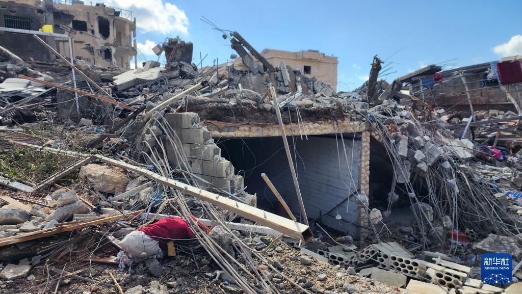 以色列袭击黎巴嫩已致886人死亡 以色列袭击黎巴嫩已致886人死亡