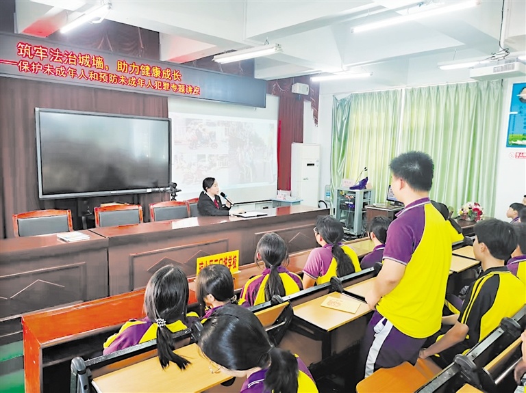 12岁少年偷骑电动车上路出事故，家长监管缺位收到法院“指导令”