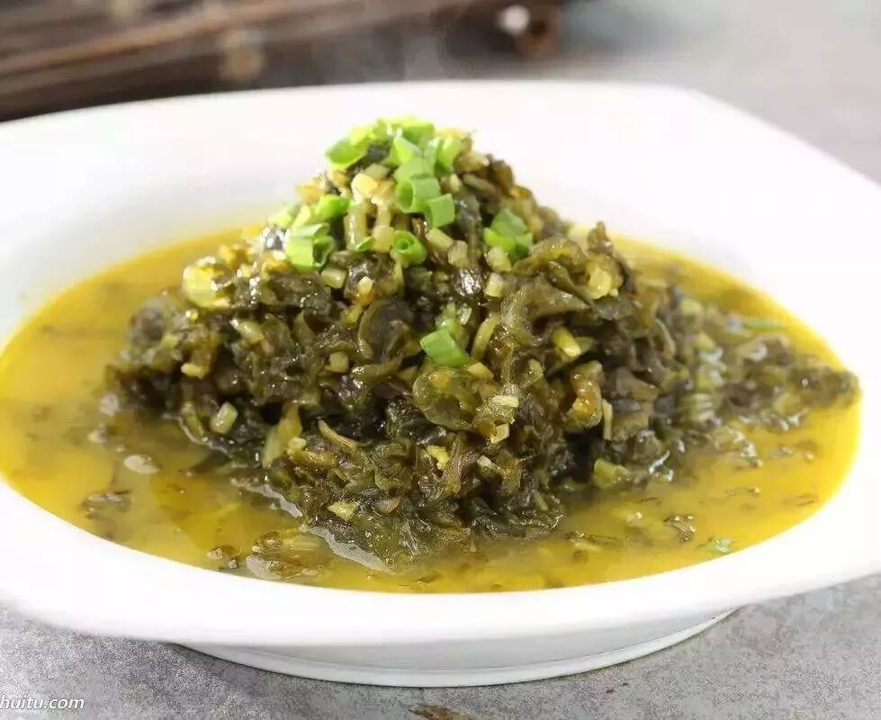 雨后才会出现，不少人出门捡！柔滑鲜嫩，浙江这道限定美味太鲜了