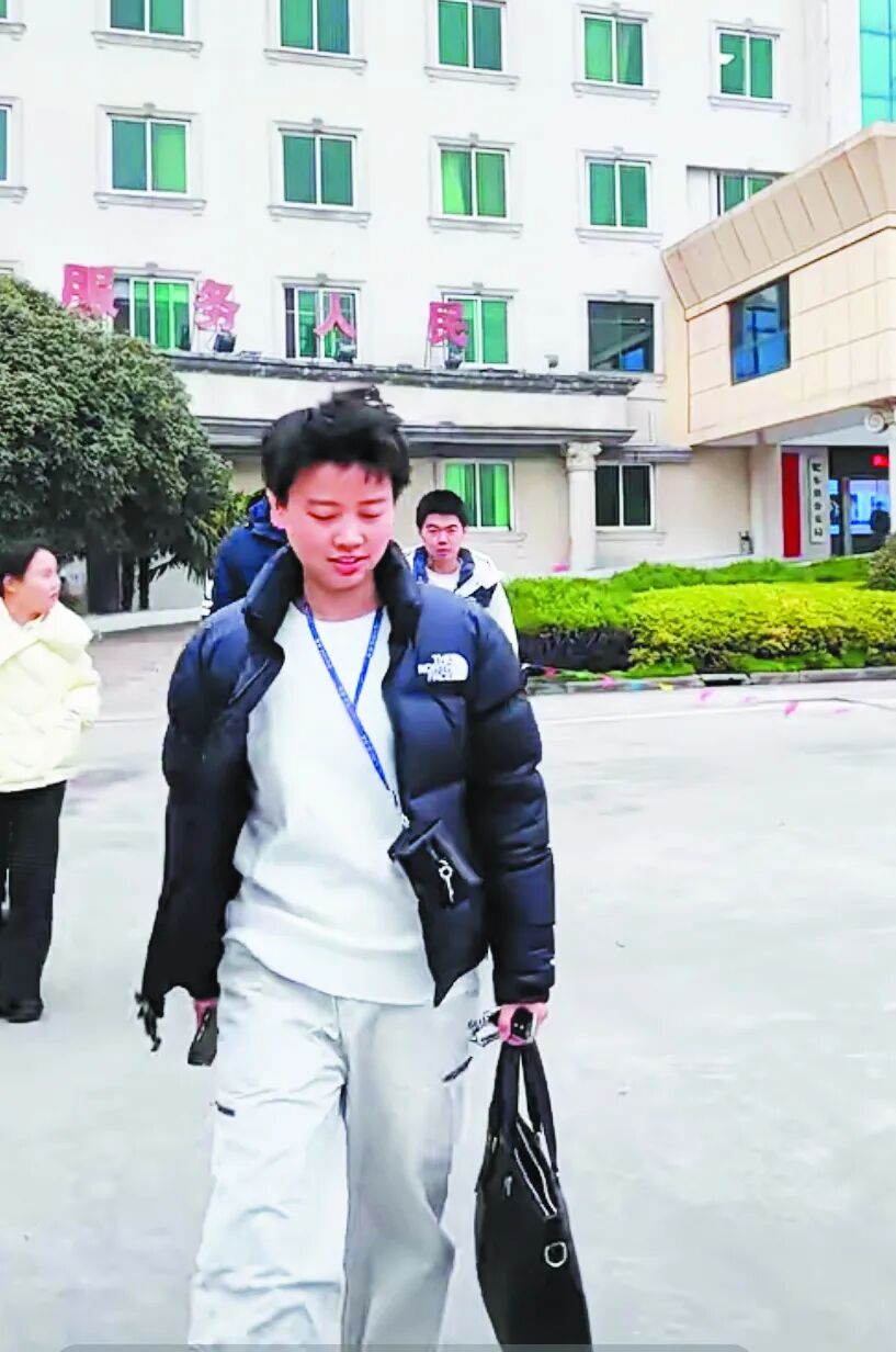 合肥“快快警官”火了!网友:爱看,多发 合肥“快快警官”火了!网友:爱看,多发