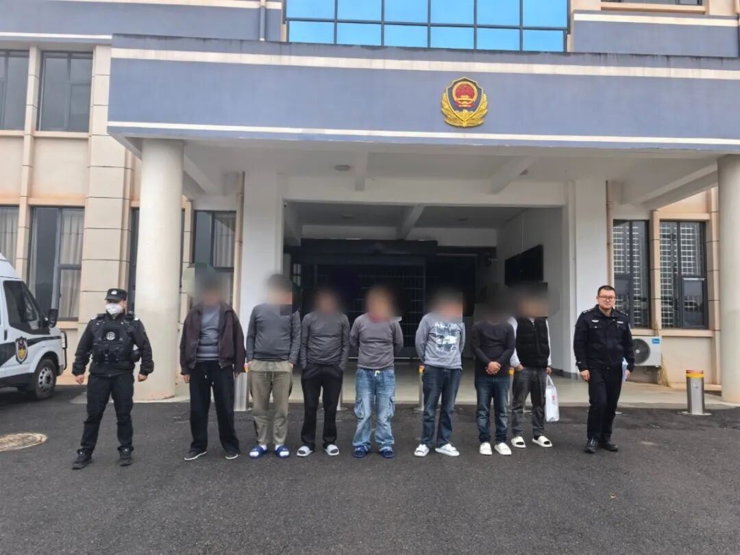 21人深夜“捞腌菜”，被昆明警方一锅端！