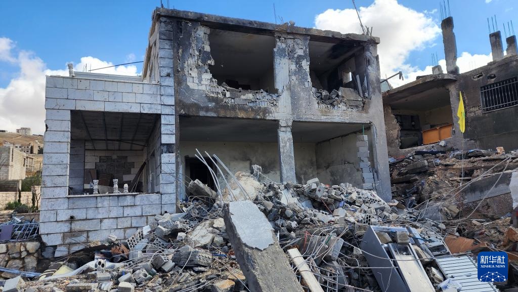 以色列袭击黎巴嫩已致886人死亡 以色列袭击黎巴嫩已致886人死亡