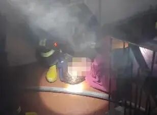 七旬夫妻中毒昏迷，做饭前这个习惯要不得