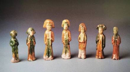 李一桐金枝造型撞脸羊角面包 金枝造型还原宋代垂肩冠