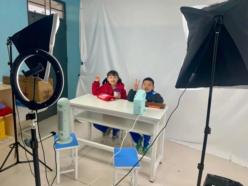 夯爆了！深圳6名小学生登上全国教材，网友：可以吹一辈子