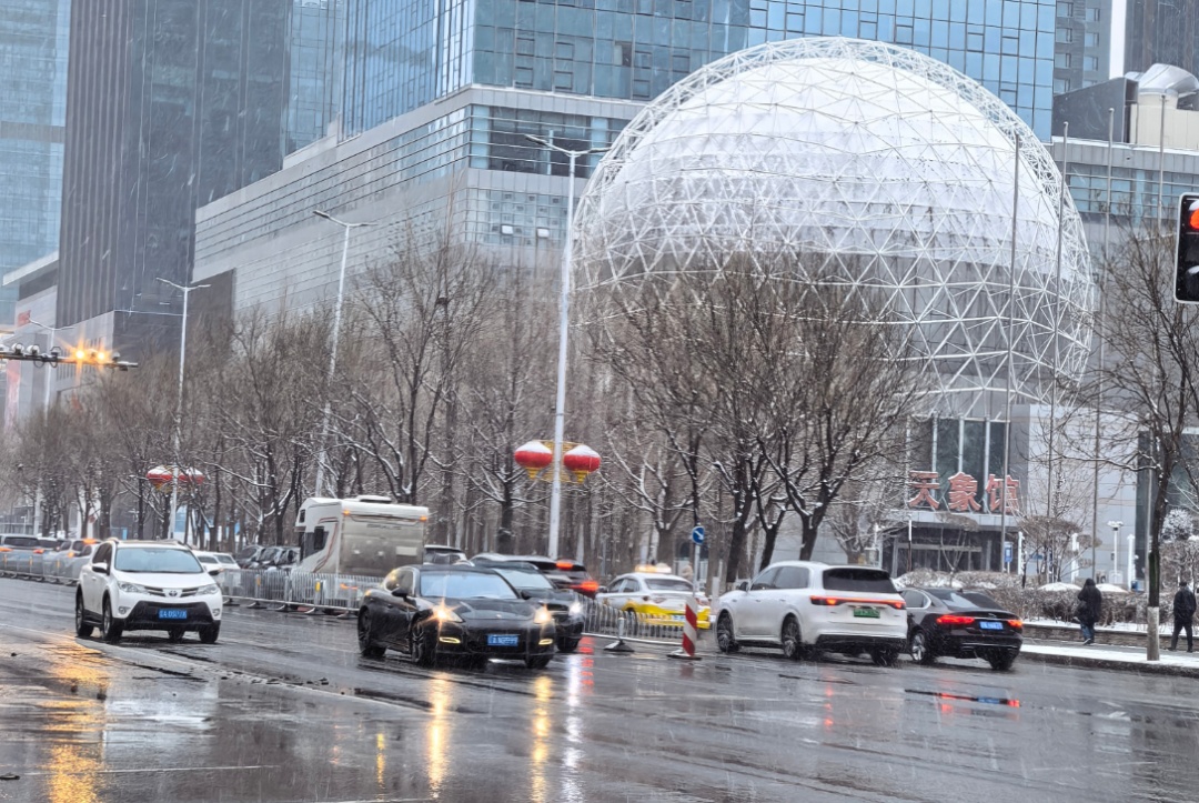 一早拉开窗帘懵了！3月了，好大雪！！！雨雪、大风、降温，辽宁多预警齐发！