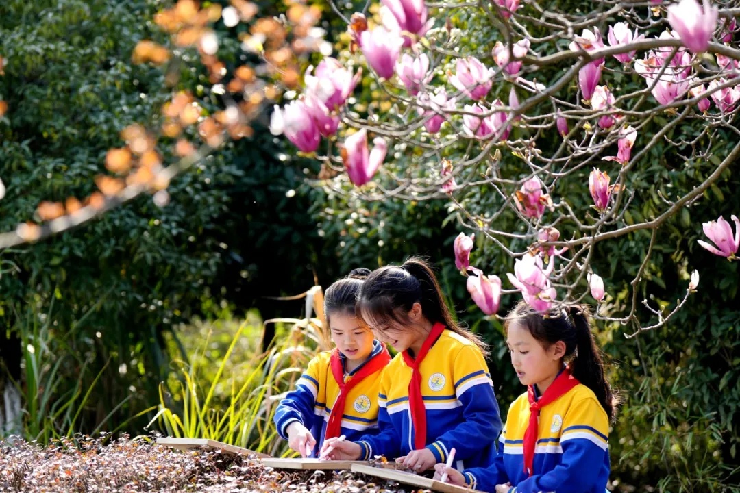 热议 | 又一长假落实！多地官宣！连休8天！网上却吵翻了！