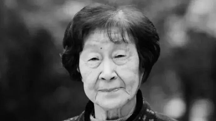 痛悼！今天，上海人在雨中排队为她送别！很多人哭到哽咽，永远忘不了..