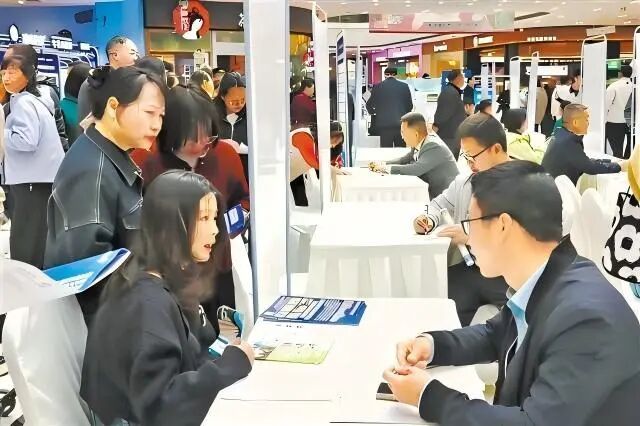 关乎你的就业！重庆春招的三个关键信号→