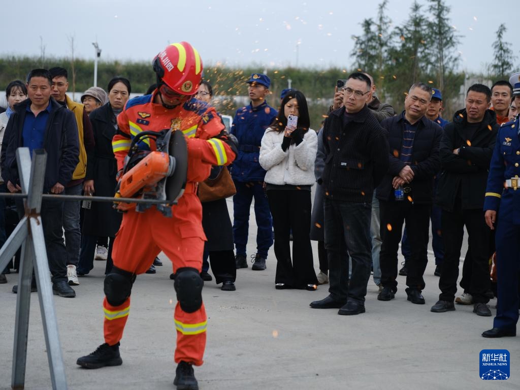 淬火成钢！新一批“火焰蓝”就位