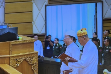 缅甸民族院选出新任议长和副议长