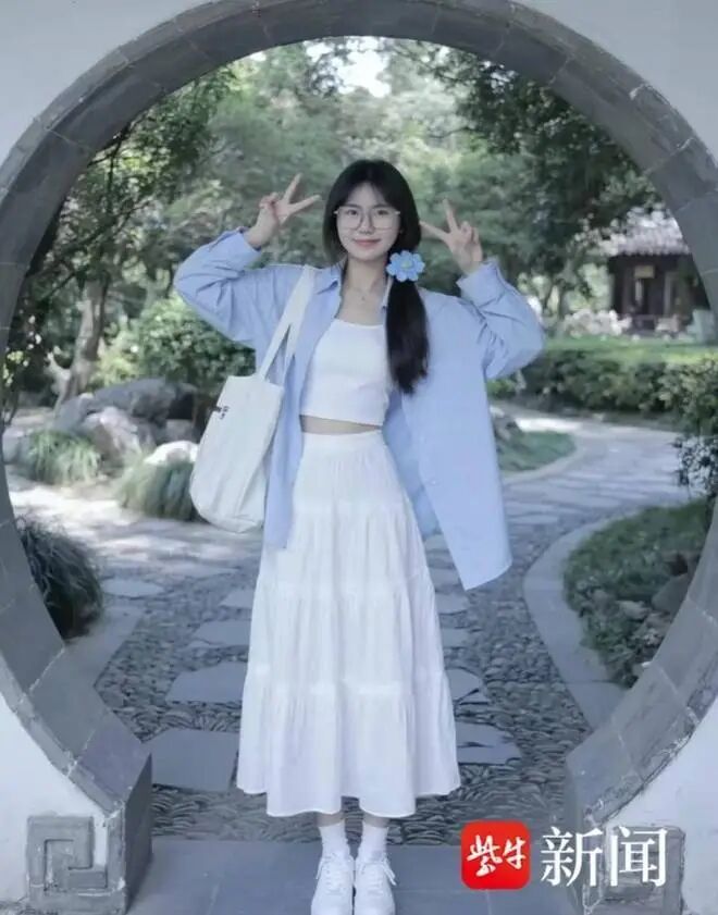 女孩陪母抗癌考上研究生后，自己也被查出癌症晚期，父亲一夜之间好像老了10岁