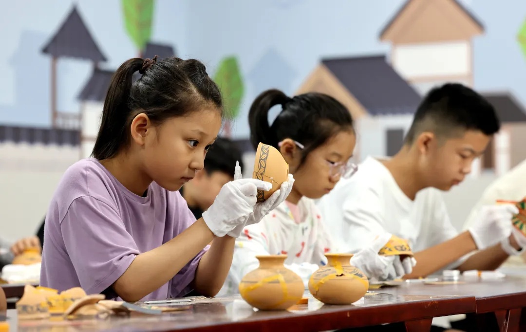 热议 | 又一长假落实！多地官宣！连休8天！网上却吵翻了！