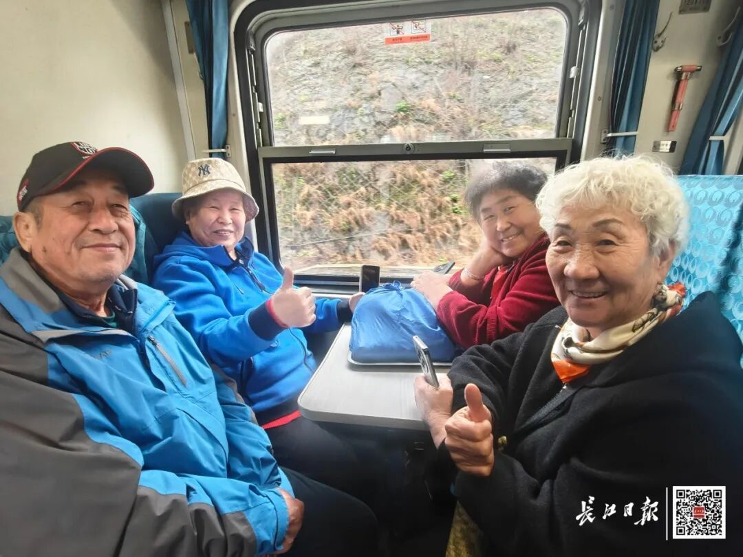 “6元环游武汉”火出圈！有人专程从北京赶来，“4月初就要停运”