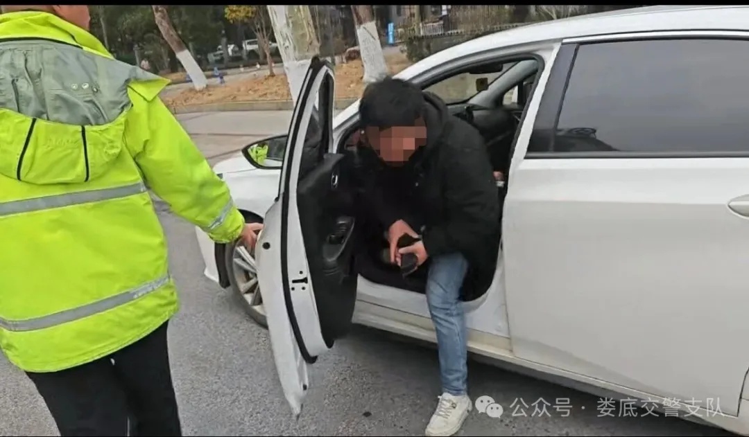 五分钟生命接力 &nbsp;游客在娄底转危为安