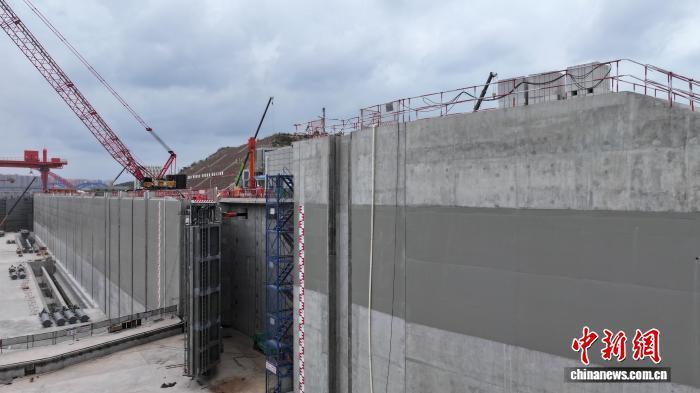 平陆运河进入船闸设备调试阶段