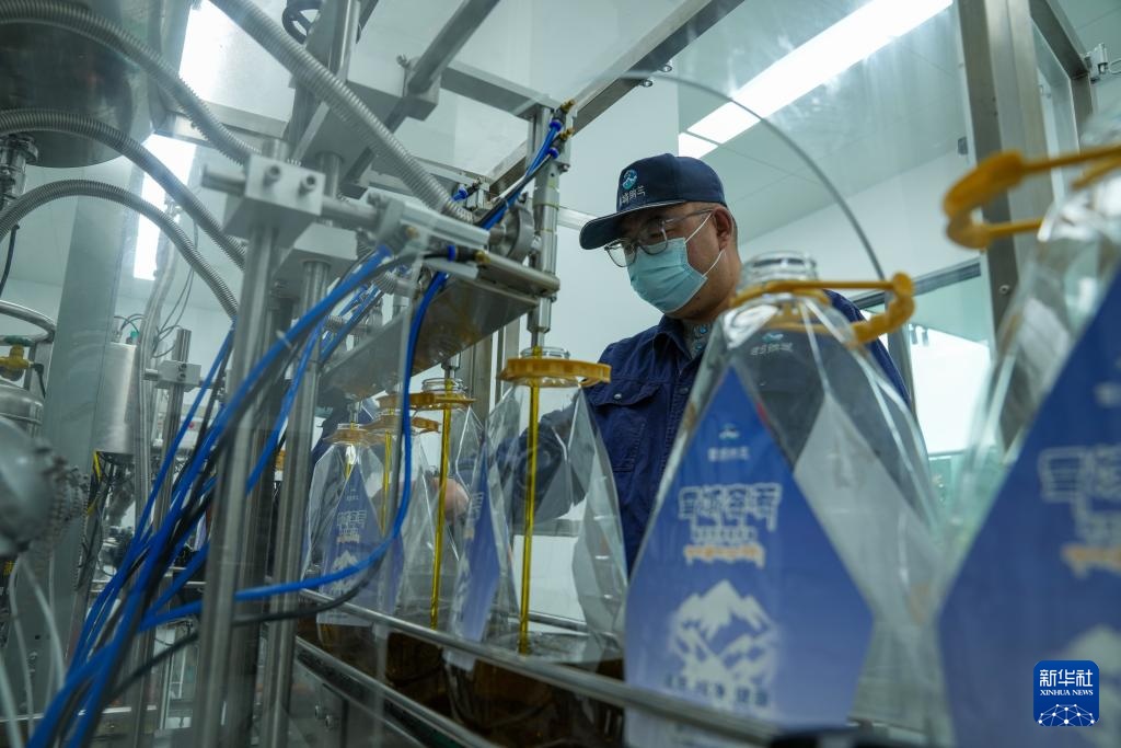 西藏山南：生态优势＋技术创新 带动农民持续增收