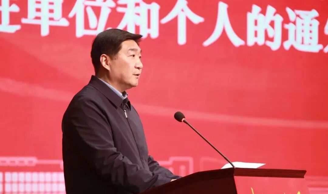 为他人在药品供应等方面谋取利益，陕西中医药大学原副校长缪峰被公诉