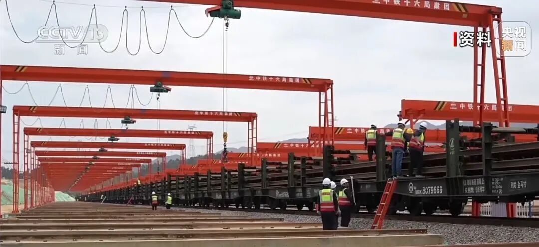 距通车又进一步！2.5小时重庆⇋昆明，渝昆高铁进展→