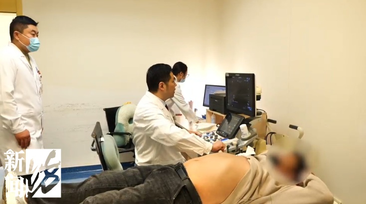 上海30岁小伙每天1斤白酒，连喝8年！结果吐血了！一查麻烦大了...