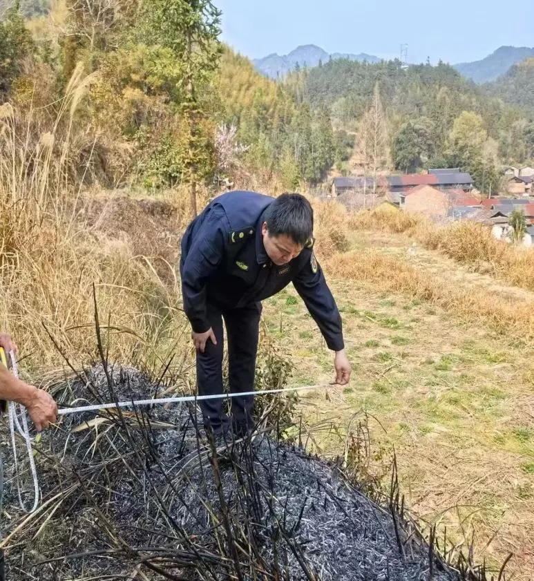 一把火，超1500平方米农田被烧！消防提醒