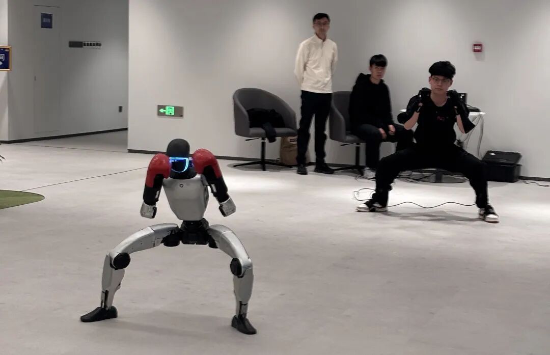 机器人是怎么训练的？走进全国首家具身智能创新产业园