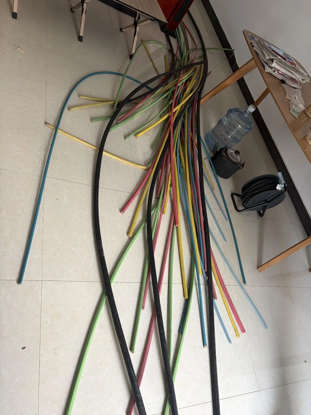 得手、藏匿...“完美计划”就差最后一步，被团灭了