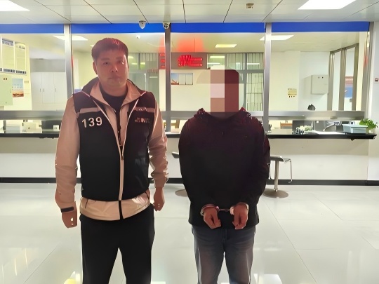 “黑飞” 违法！长沙一男子被行拘