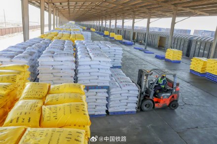 铁路部门抢抓农时保障春耕物资高效运输