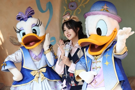 上海迪士尼10周年庆典开启，沉浸式体验奇妙欢庆！现场→