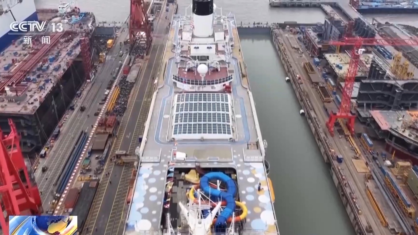 第二艘国产大型邮轮“爱达·花城号”今日将出坞