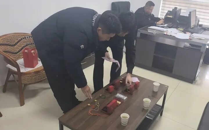 济南一女子遇到自称军人的陌生网友搭讪，掉入感情陷阱，被骗40余万元