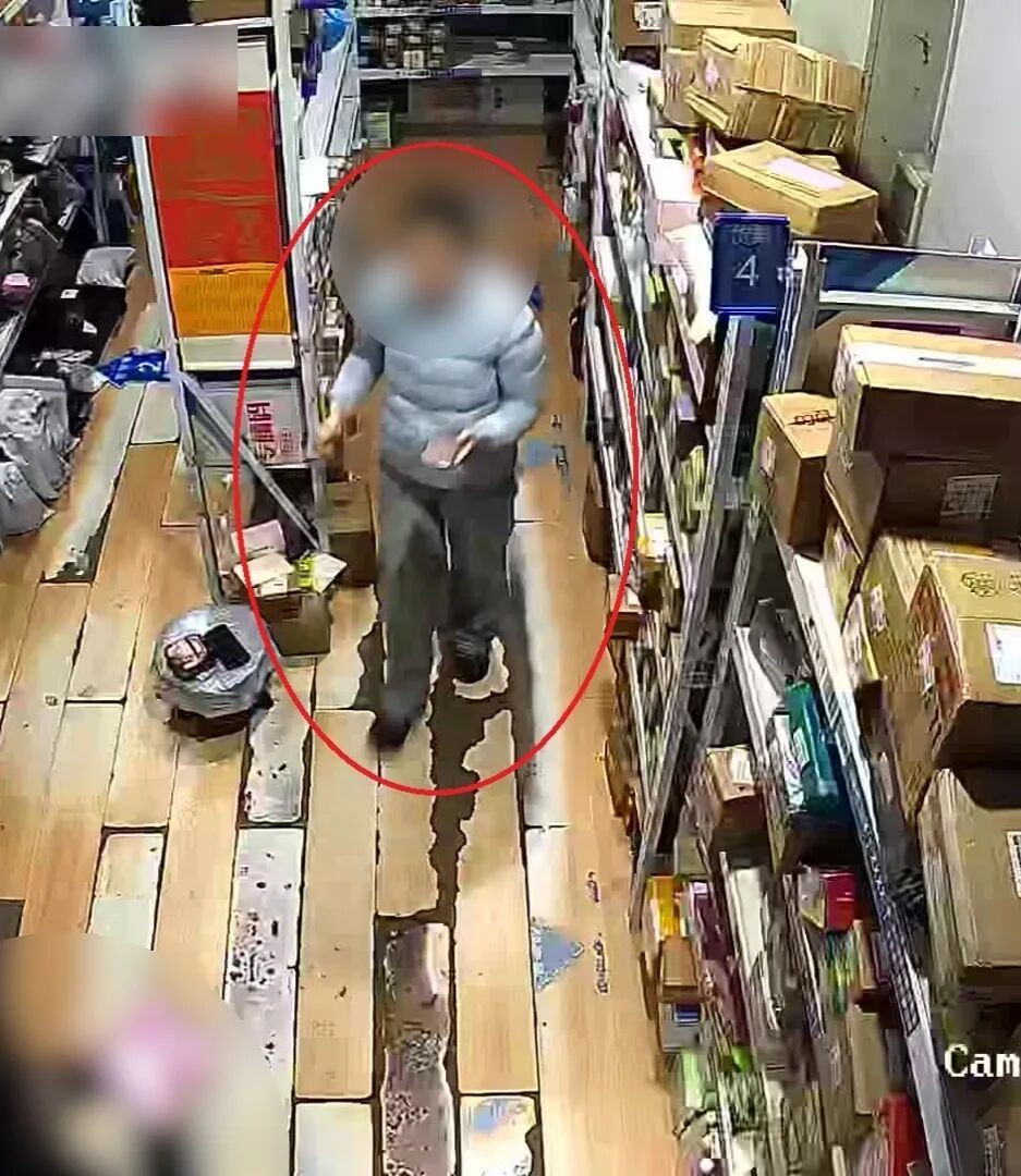 调包盗窃，欲钻漏洞“薅羊毛”！糊涂夫妻网学歪术落法网