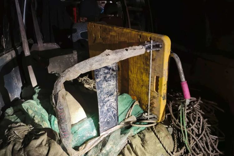 夜深人静去滩涂干这事，以为能瞒天过海？