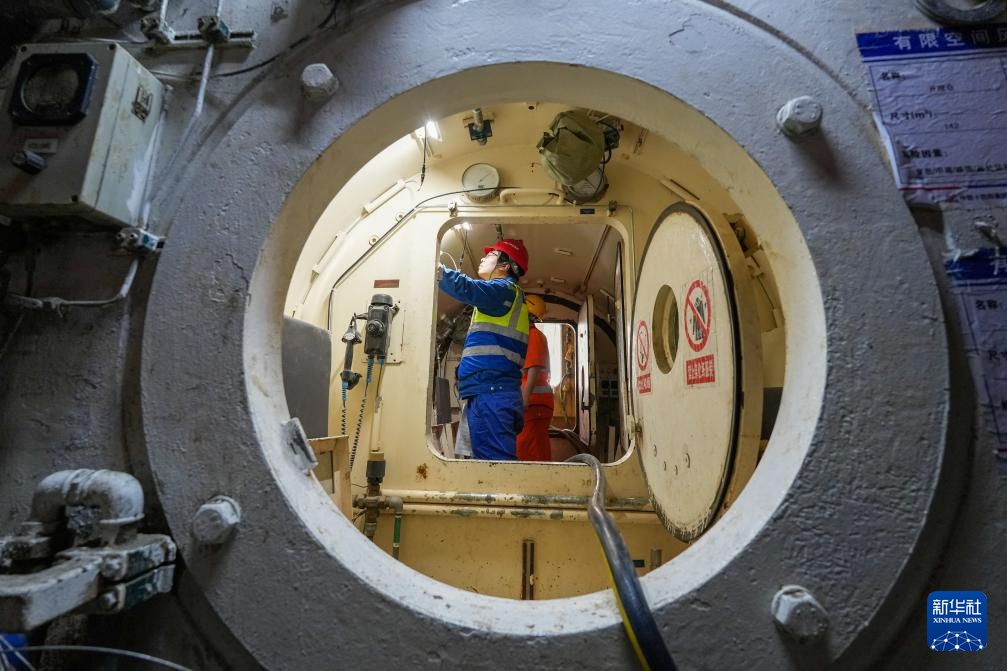 济南航天大道黄河隧道南线盾构顺利贯通 济南航天大道黄河隧道南线盾构顺利贯通